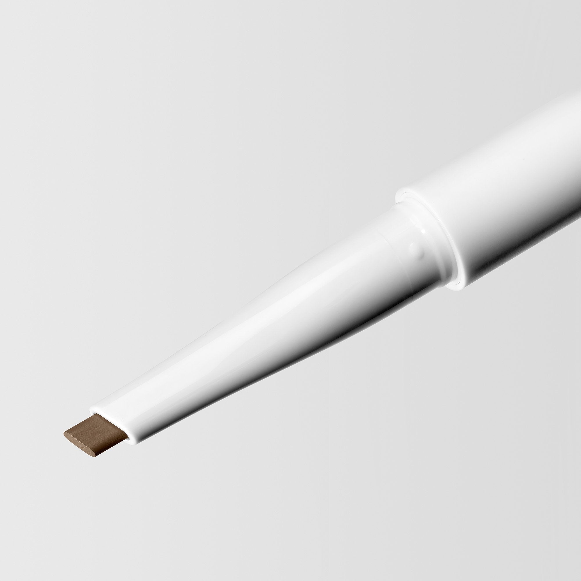 MASTER BLADE™ BROW PENCIL (LÁPIZ PARA CEJAS CON ACABADO NATURAL)